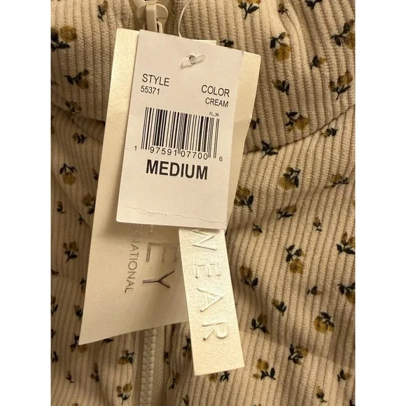 Ashley By 26 International Women's Floral Print Puffer Vest cream Size Large NWT - Picture 3 of 6